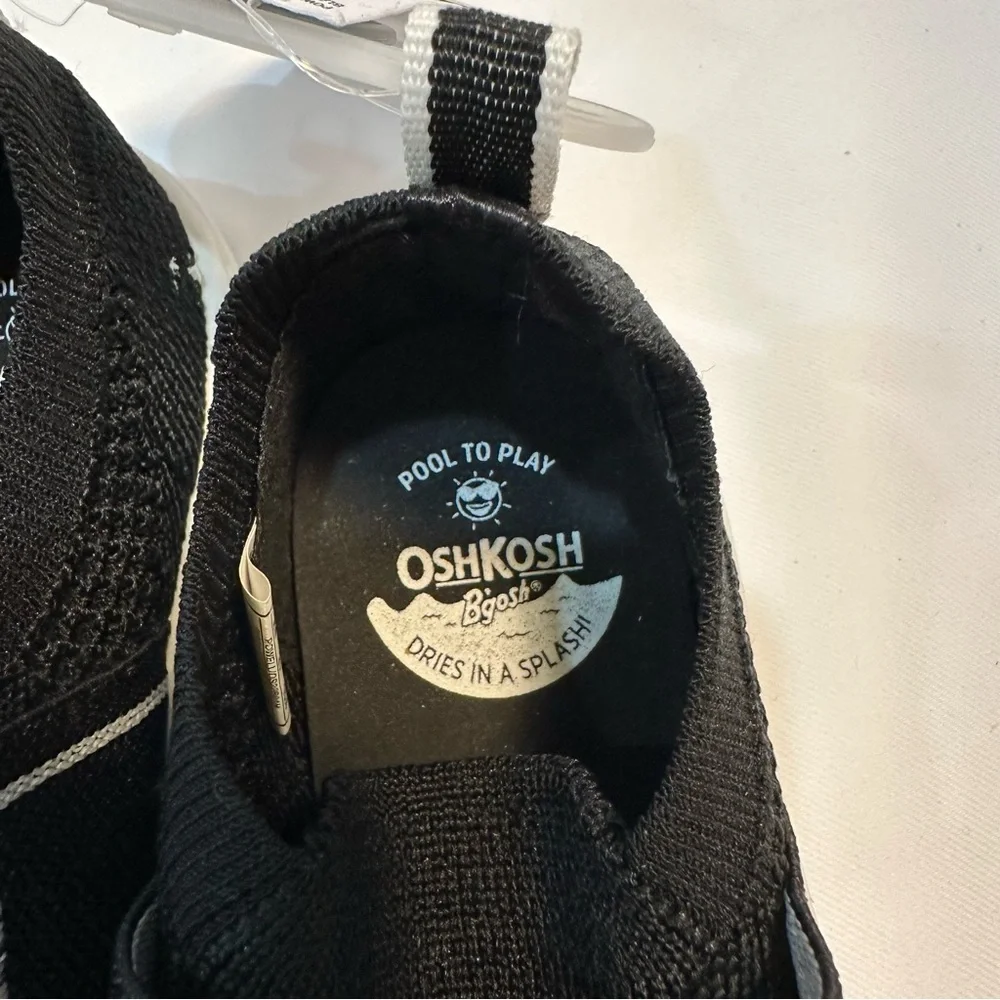 Kids Oshkosh Water Shoes